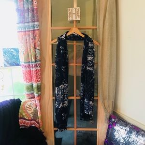 🌺4 for $25🌺 Lucky Brand🍀 Shawl/scarf